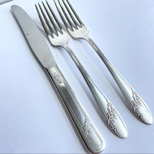 Vintage Oneida Queen Bess Flatware Sterling Plate 1946